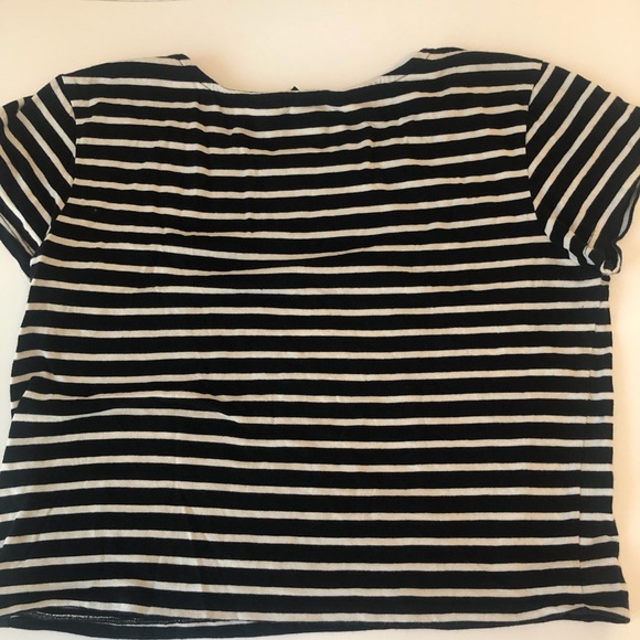Forever 21 Striped Cropped T-Shirt Size Small Black and White - Picture 3 of 3